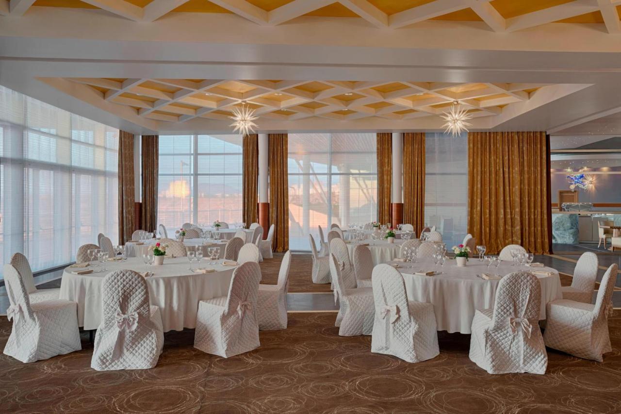 Four Points By Sheraton Orán Kültér fotó